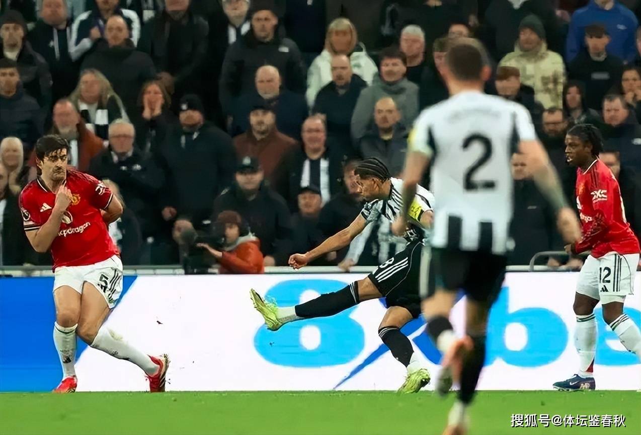 遺憾！曼聯(lián)后防大腿再傷推遲復(fù)出，英超“爭(zhēng)三之戰(zhàn)”紅魔防線告急